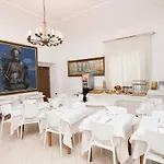 Fontana Hotel
