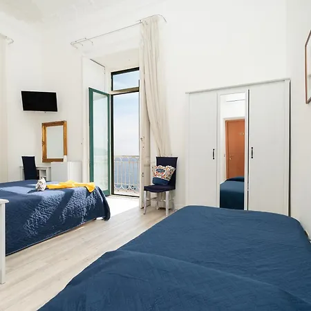 Hotell Fontana 3*