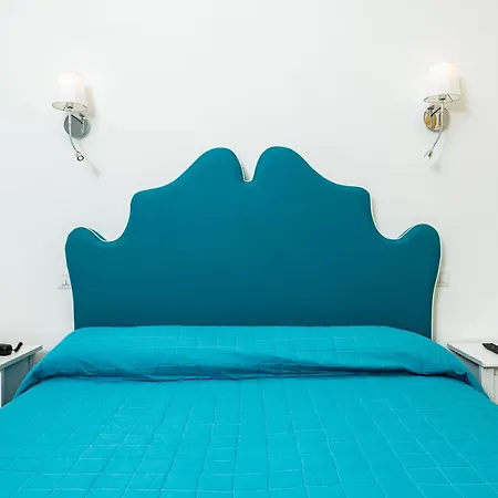 Hotell Fontana 3*